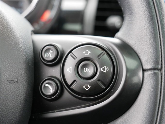 Used 2020 MINI Cooper 4-Door Hardtop w/ Premium Package image 26