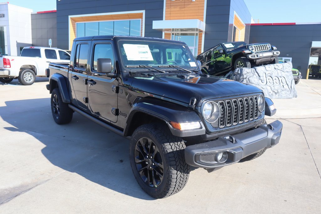 New 2025 Jeep Gladiator Sport