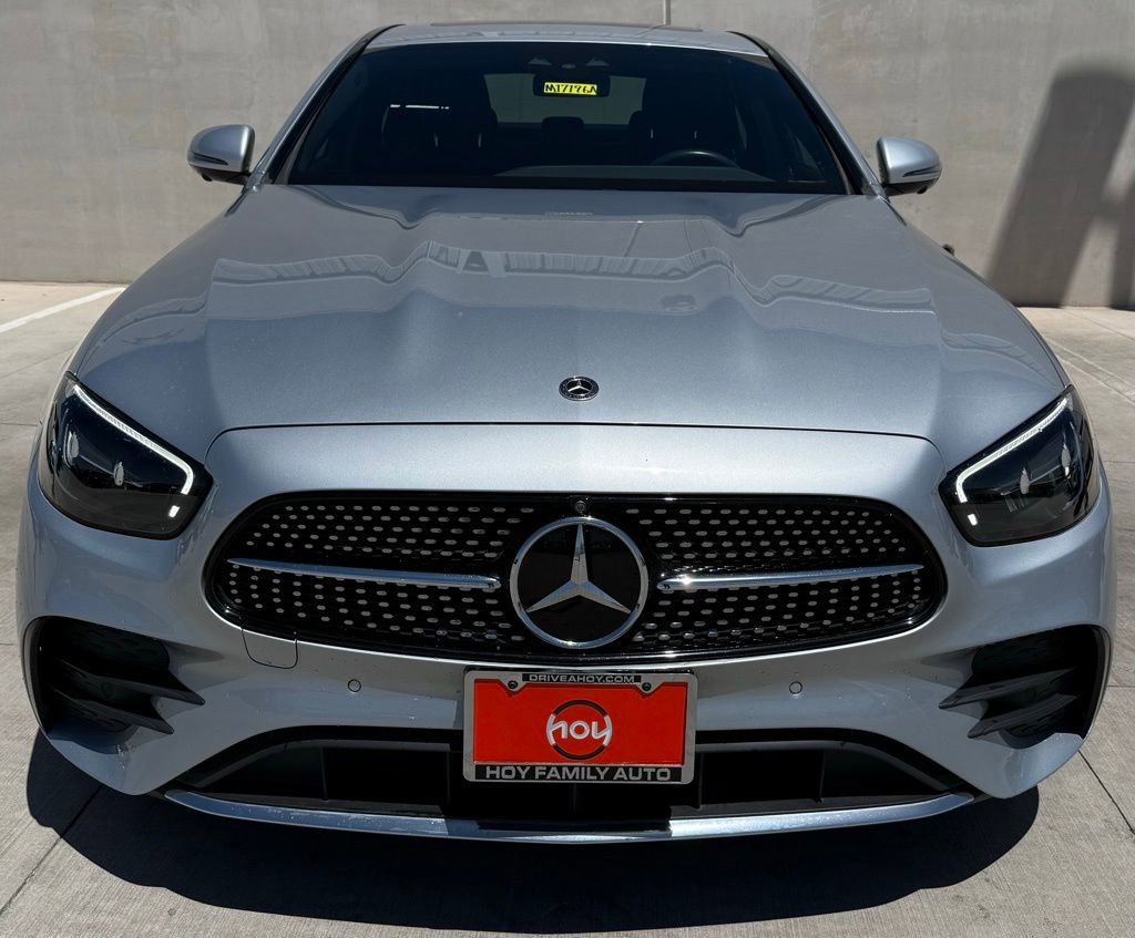 Used 2022 Mercedes-Benz E 350 Sedan image 2