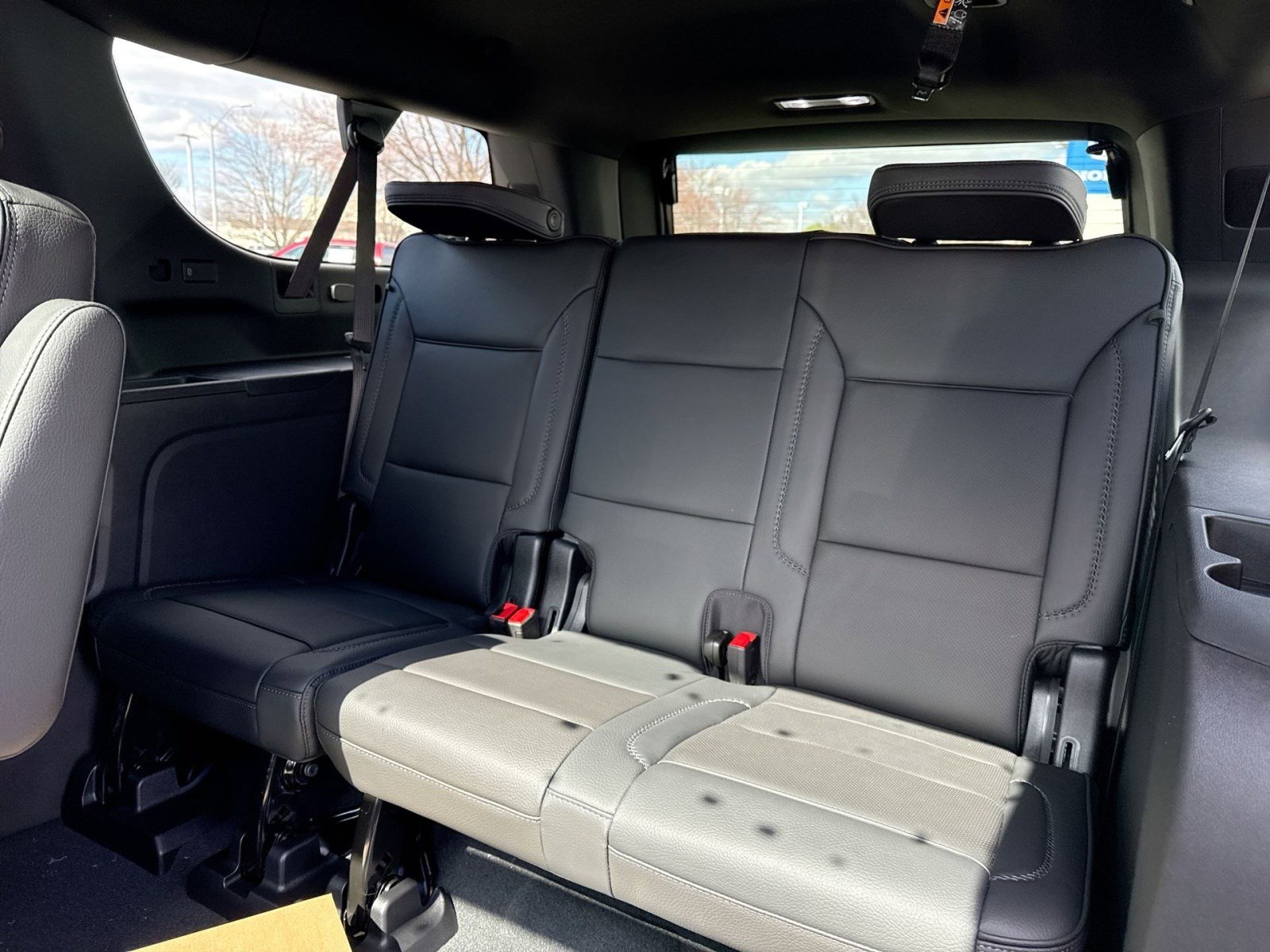 New 2026 GMC Yukon XL Denali w/ Denali Reserve Package image 21