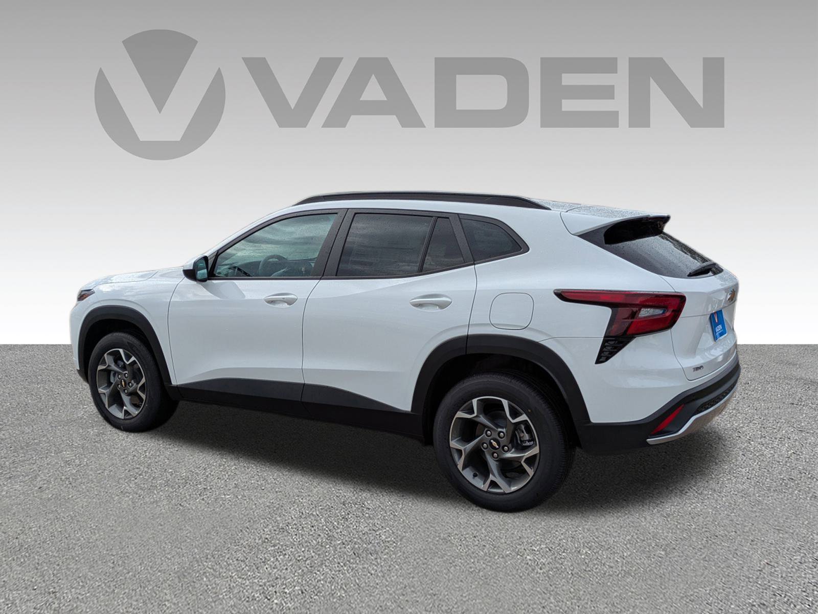 New 2025 Chevrolet Trax LT w/ Driver Confidence Package image 27