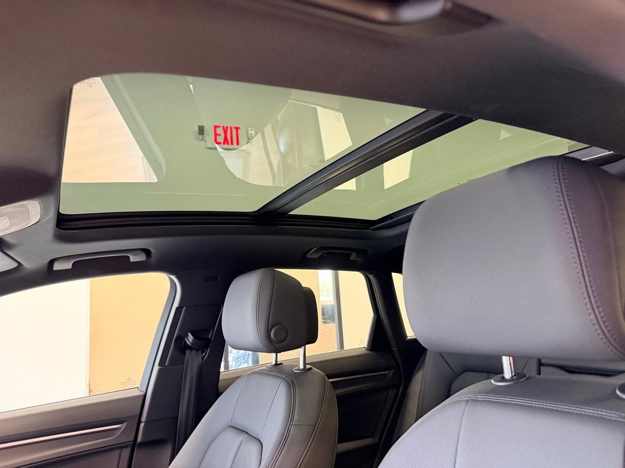 Used 2020 Audi Q3 2.0T Premium w/ Convenience Package AWD/4WD image 20