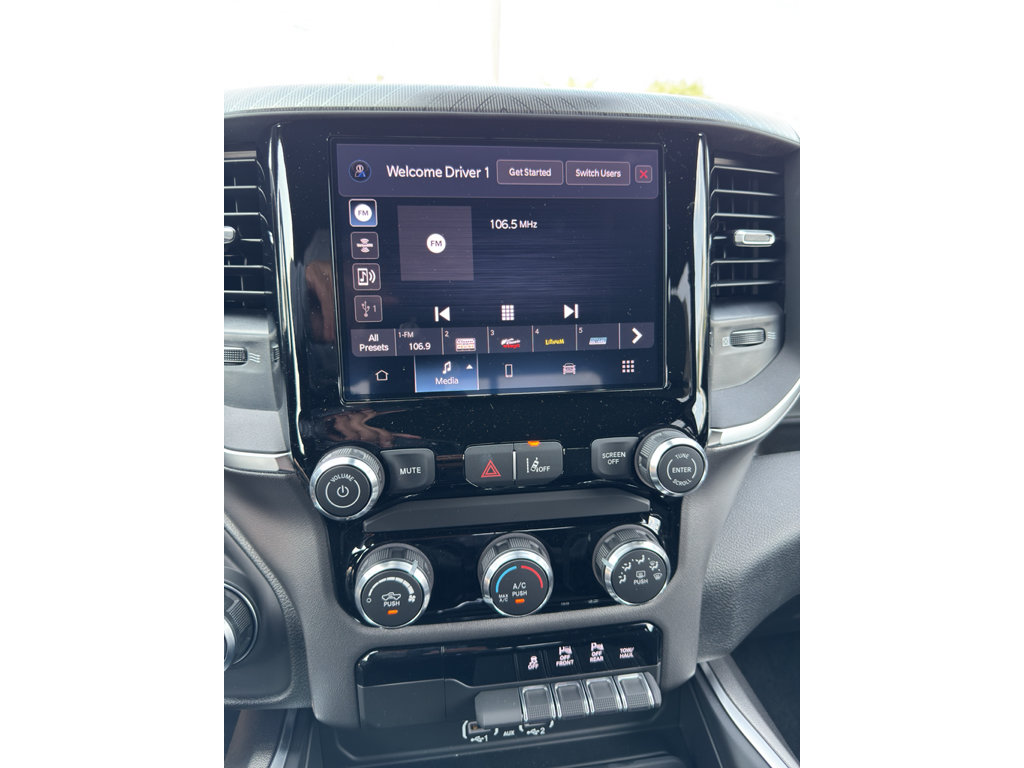 New 2026 RAM 1500 Express AWD/4WD image 33