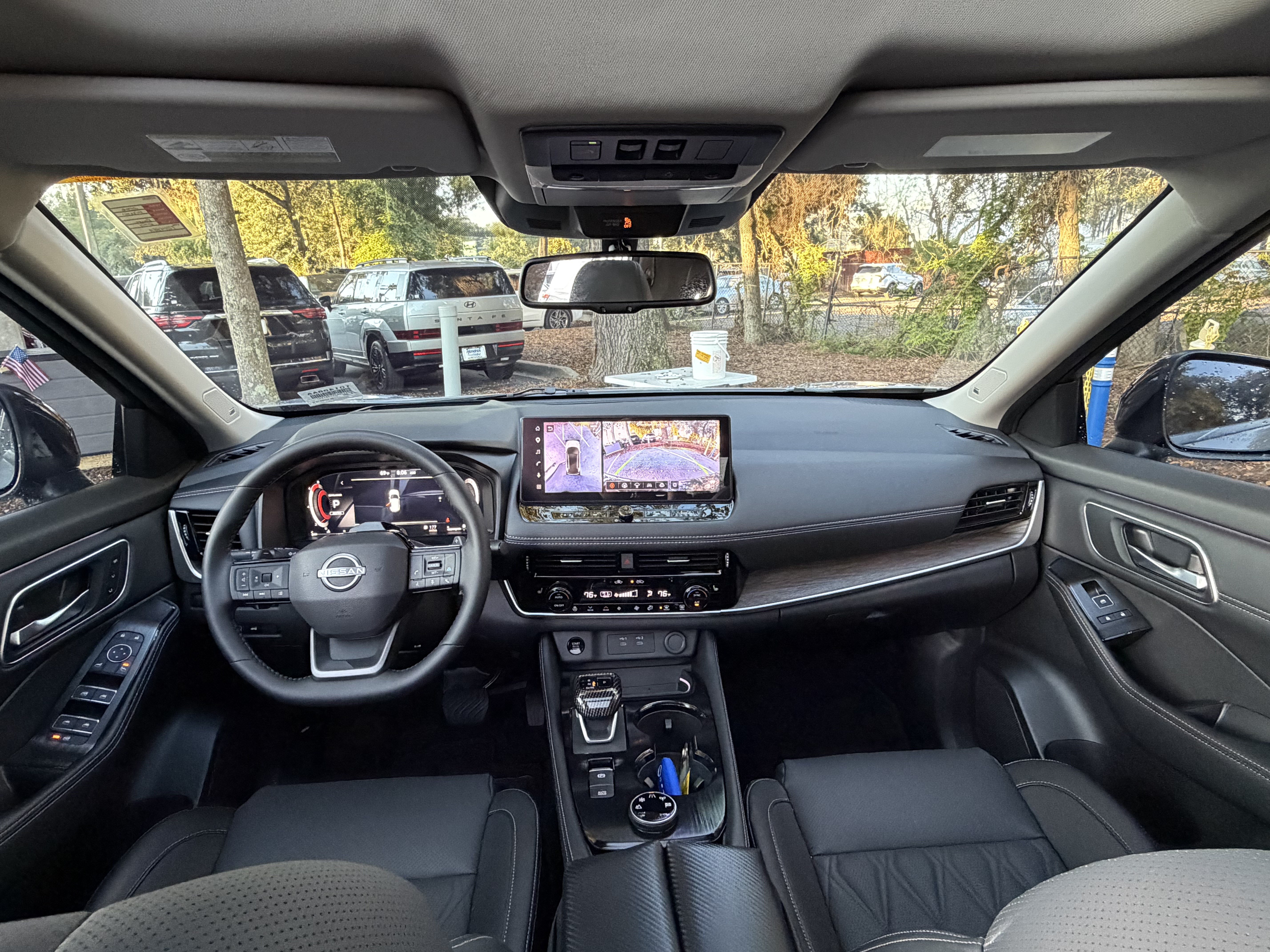 Used 2026 Nissan Rogue Platinum w/ Tech Package AWD/4WD image 34