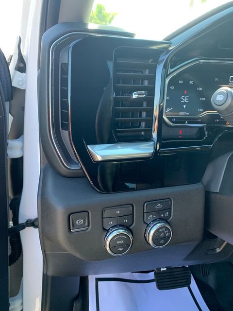 Certified 2025 GMC Sierra 3500 SLE w/ SLE Convenience Package AWD/4WD image 14