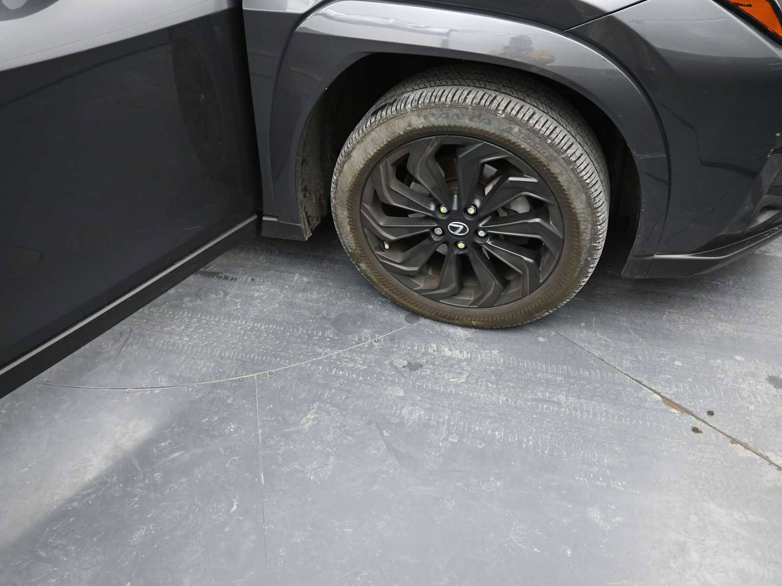 Used 2024 Lexus UX 250h Premium image 10