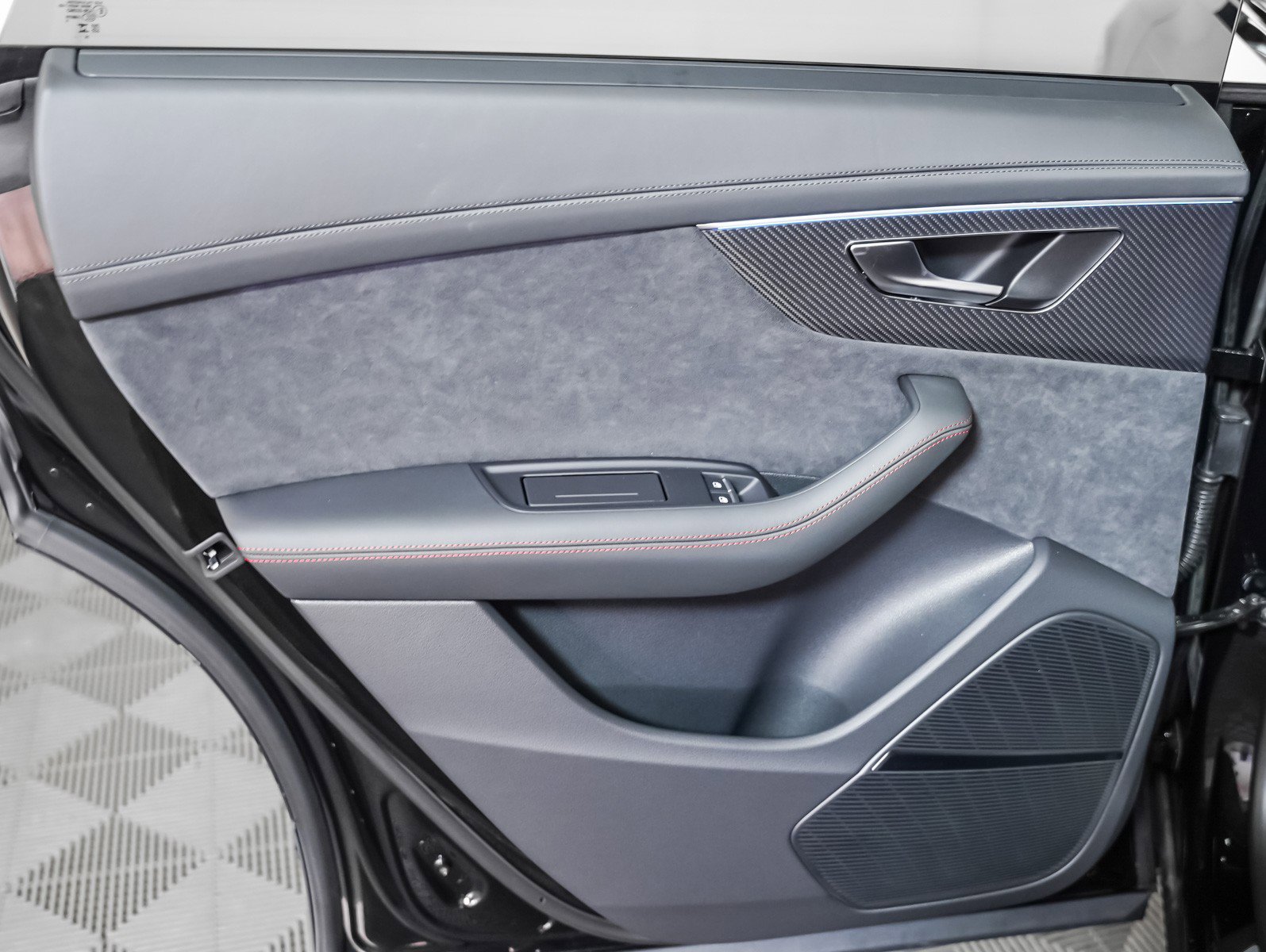 New 2026 Audi SQ8 Prestige image 24