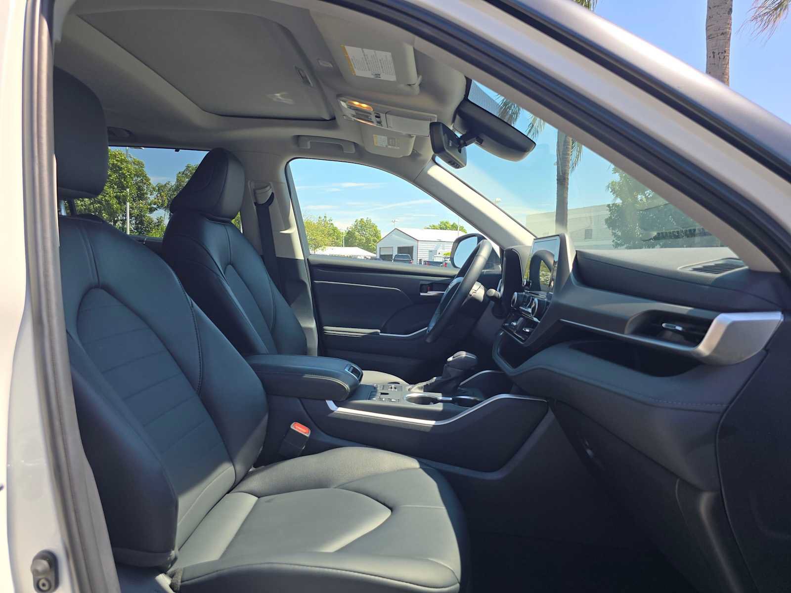 Certified 2026 Toyota Highlander XLE AWD/4WD image 10