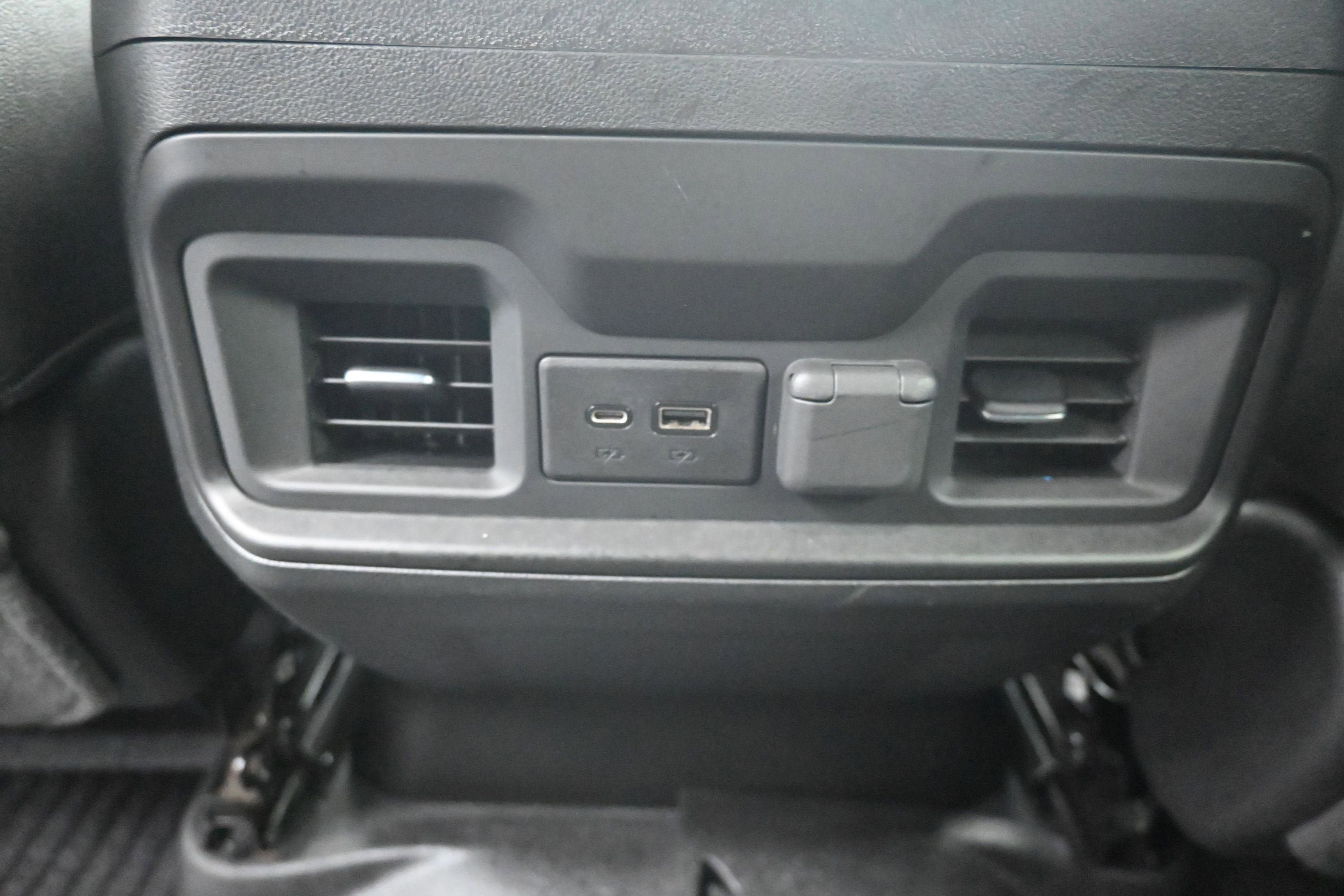 Used 2020 Chevrolet Silverado 1500 LT Trail Boss AWD/4WD image 22