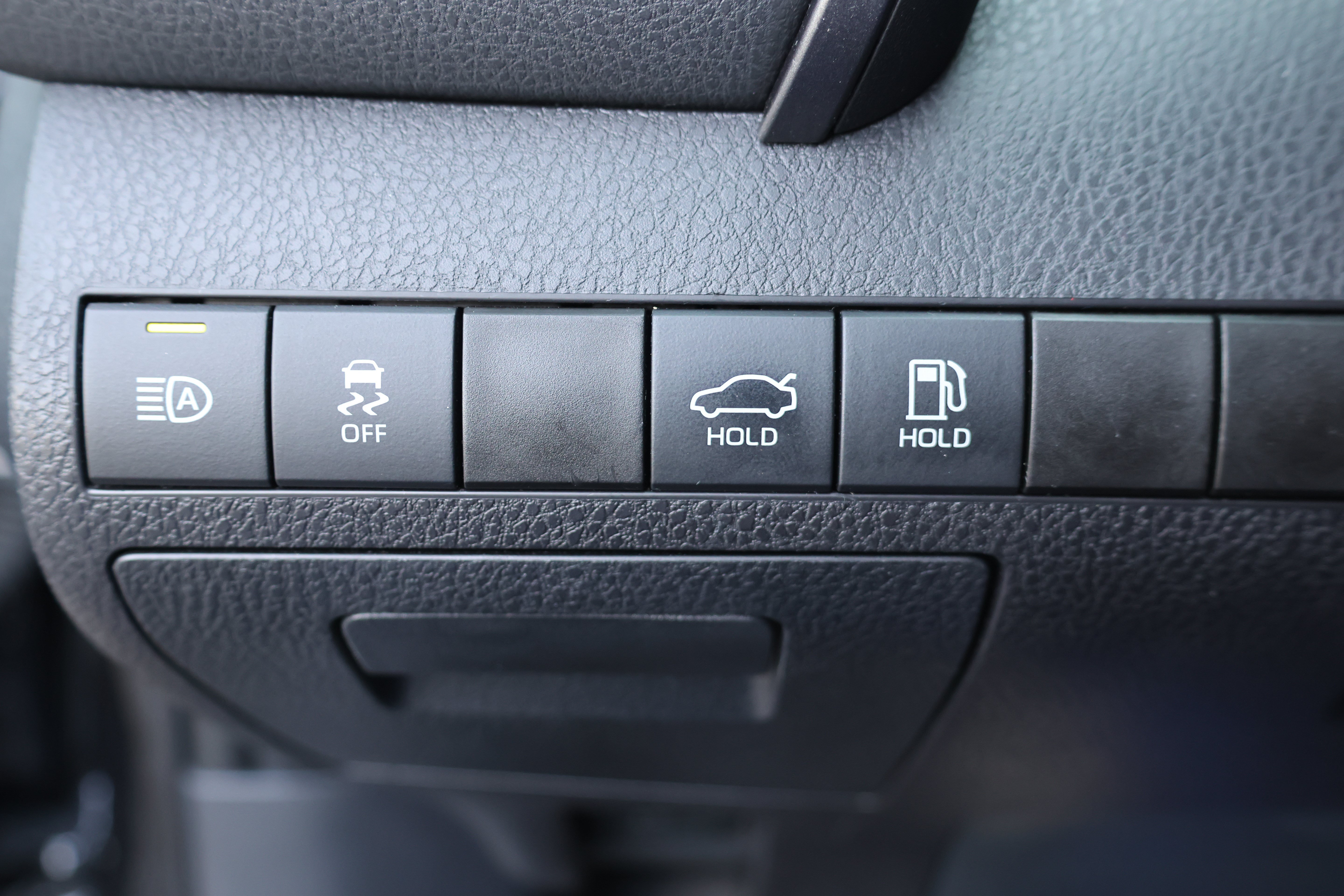 Used 2021 Toyota Camry SE FWD image 29