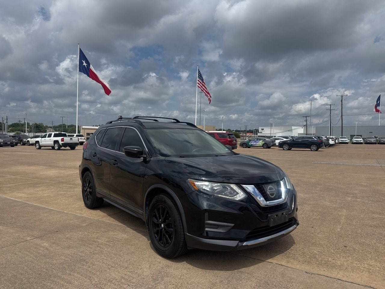 Used 2017 Nissan Rogue SV w/ Midnight Edition