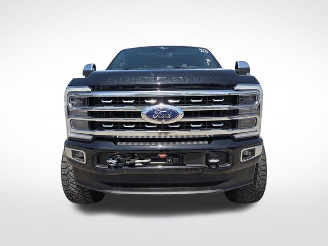 Used 2023 Ford F350 Platinum AWD/4WD image 3