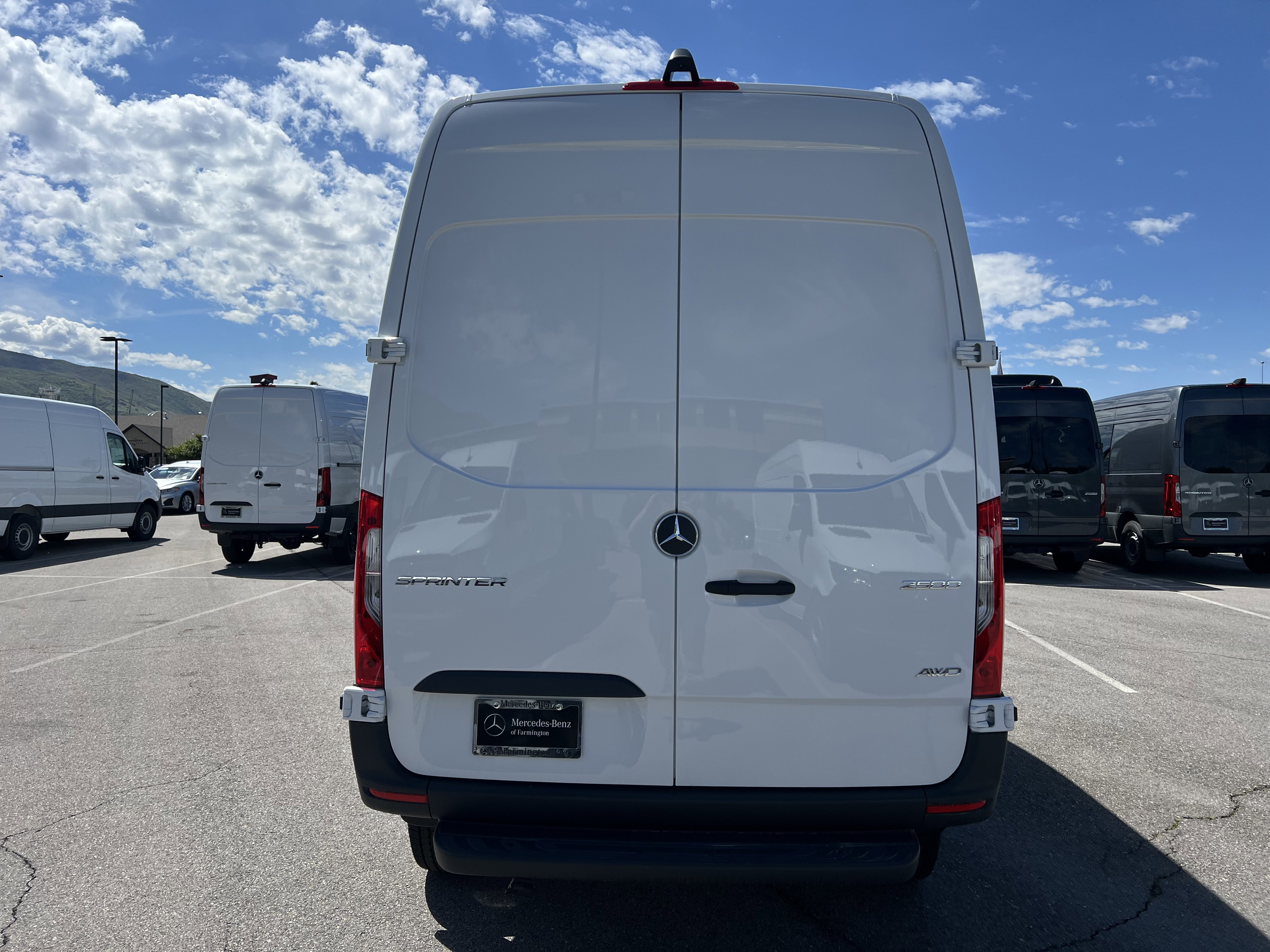 New 2025 Mercedes-Benz Sprinter 2500 image 9