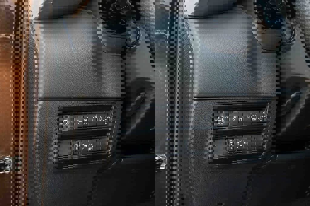 Used 2023 Toyota Sequoia Limited image 32