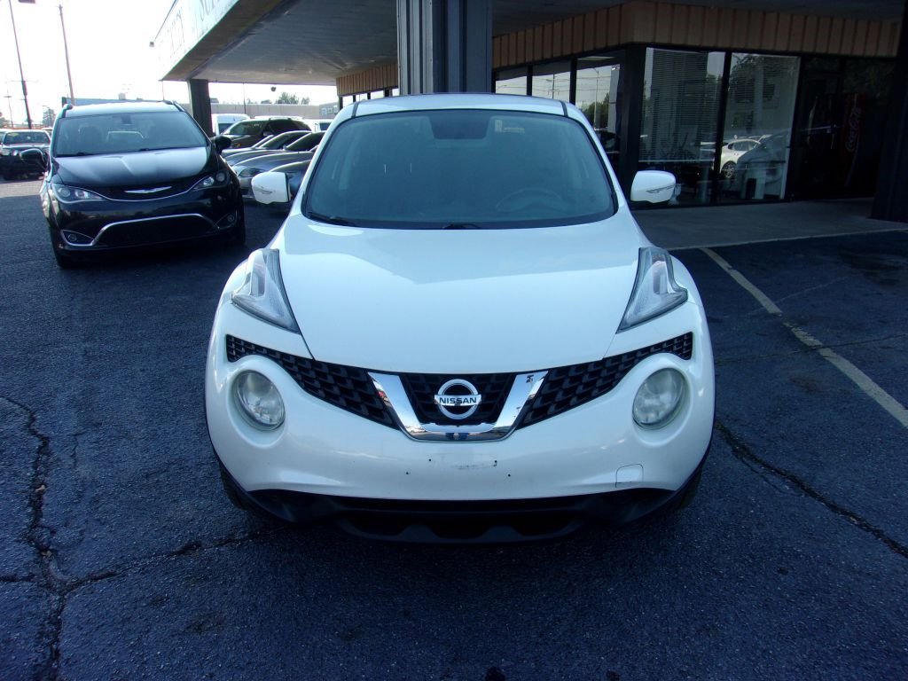 Used 2015 Nissan Juke SV w/ Technology Package image 3