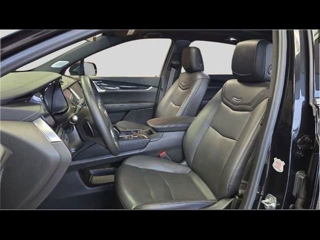 Used 2025 Cadillac XT5 Premium Luxury image 15