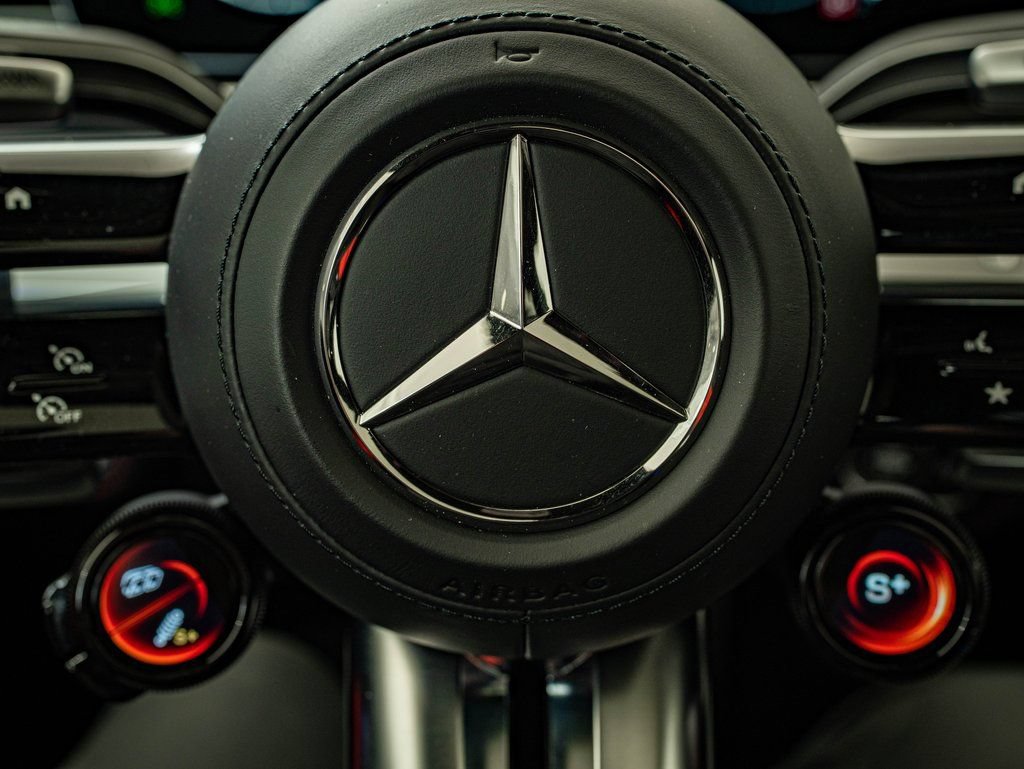 Used 2025 Mercedes-Benz GLE 53 AMG 4MATIC image 31