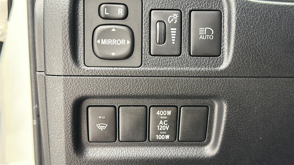 Used 2021 Toyota 4Runner SR5 Premium w/ Moonroof Package AWD/4WD image 27