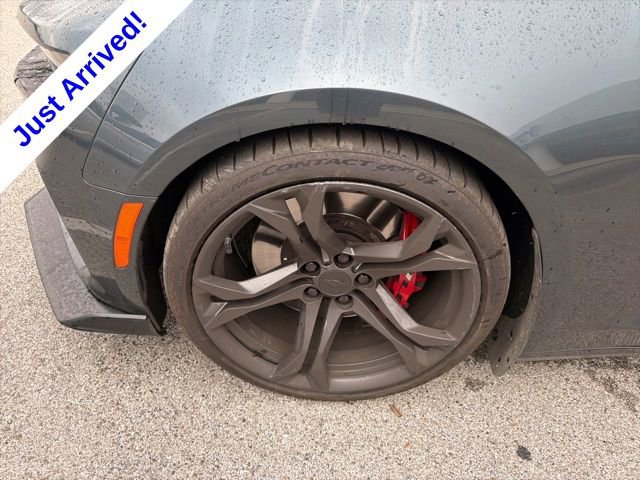 Used 2019 Chevrolet Camaro SS RWD image 12