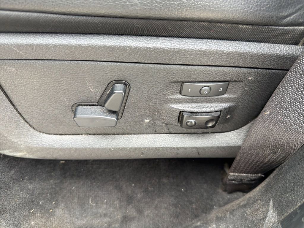 Used 2017 RAM 1500 Laramie w/ Convenience Group image 10