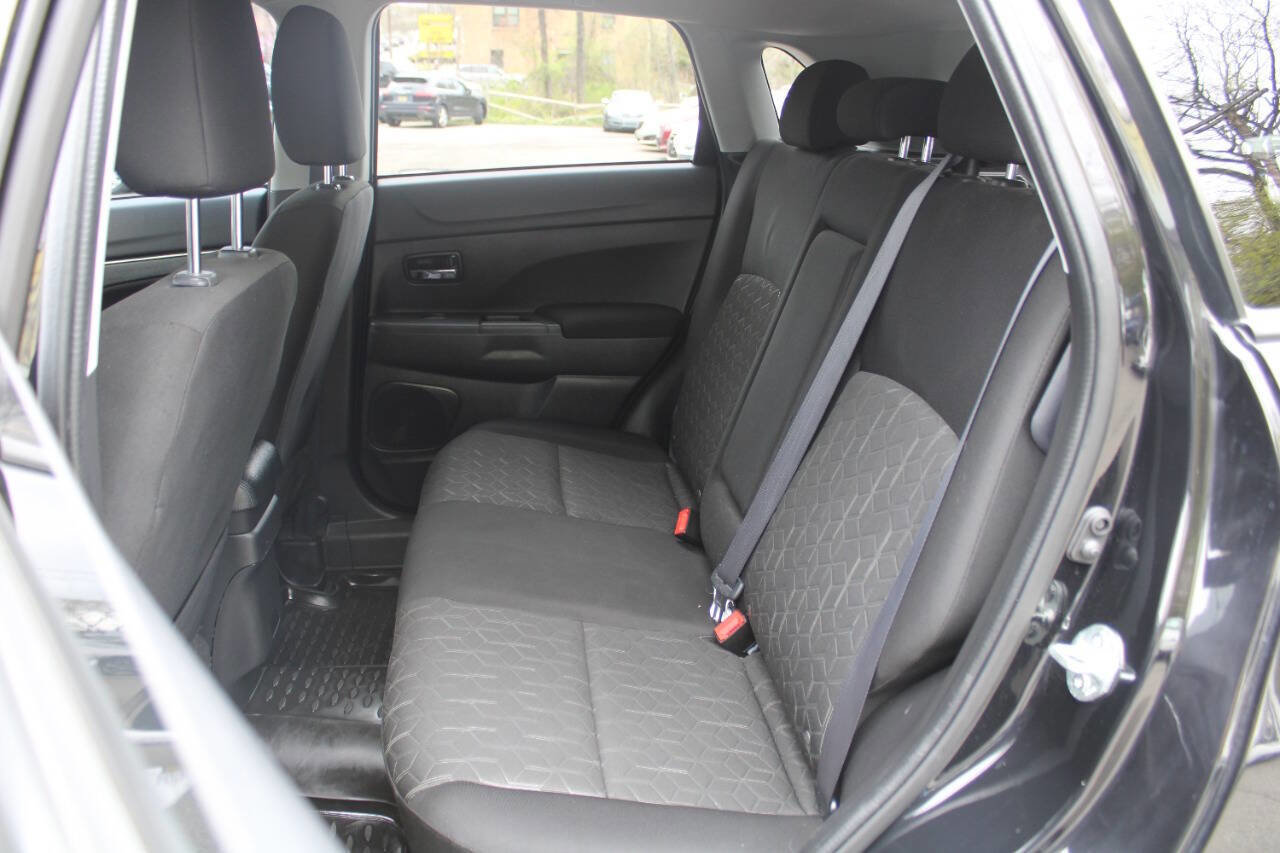Used 2024 Mitsubishi Outlander Sport AWD image 25