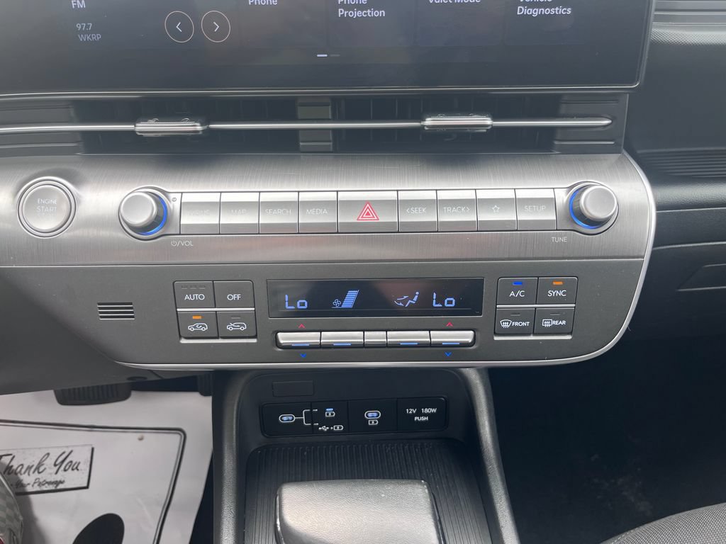 Used 2024 Hyundai Kona SEL AWD/4WD image 16