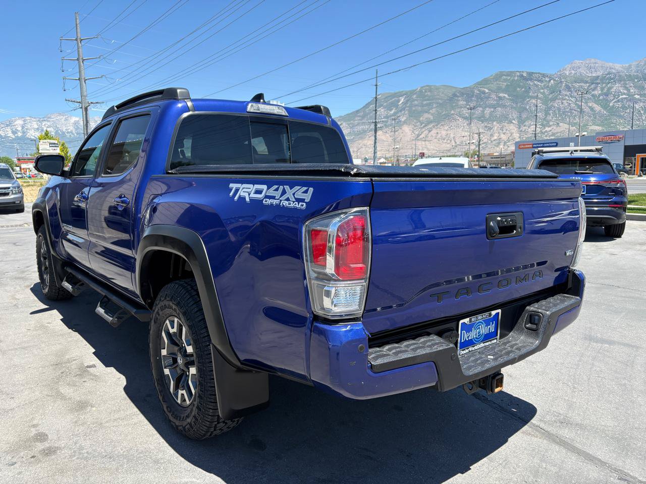Used 2023 Toyota Tacoma TRD Off-Road w/ TRD Premium Off Road Package AWD/4WD image 6