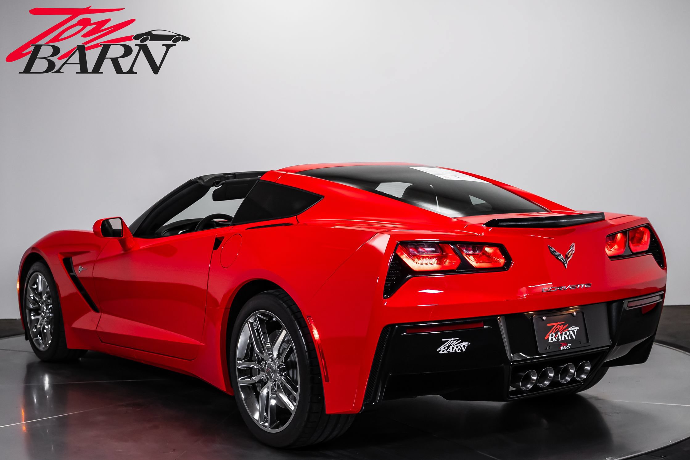 Used 2015 Chevrolet Corvette Stingray Coupe RWD image 3