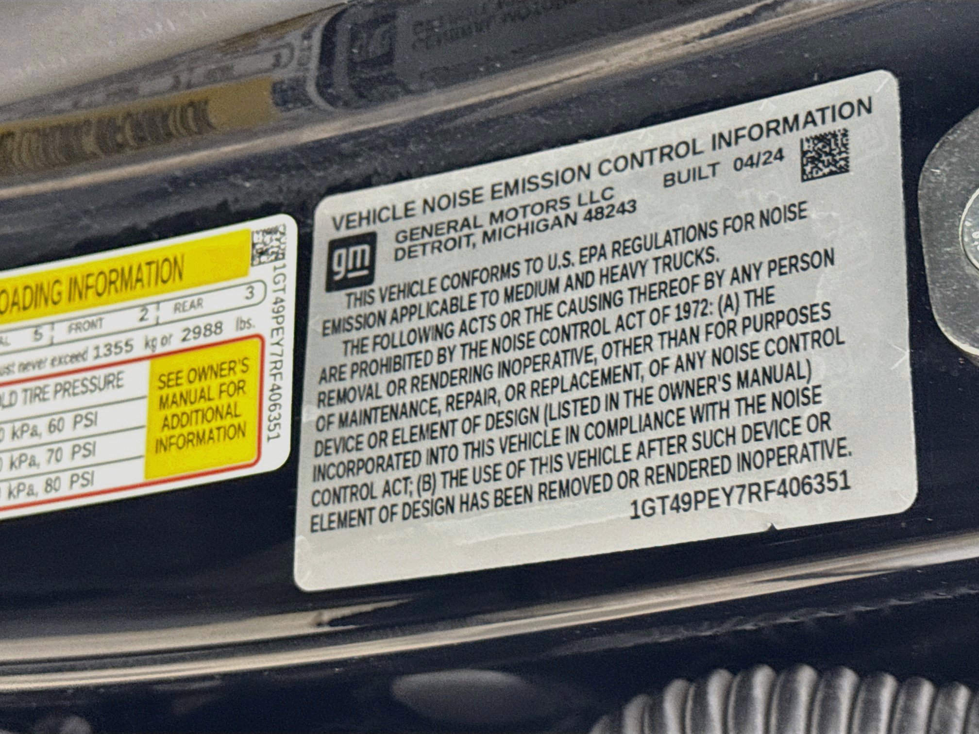 Used 2024 GMC Sierra 2500 AT4 w/ AT4 Premium Plus Package AWD/4WD image 34