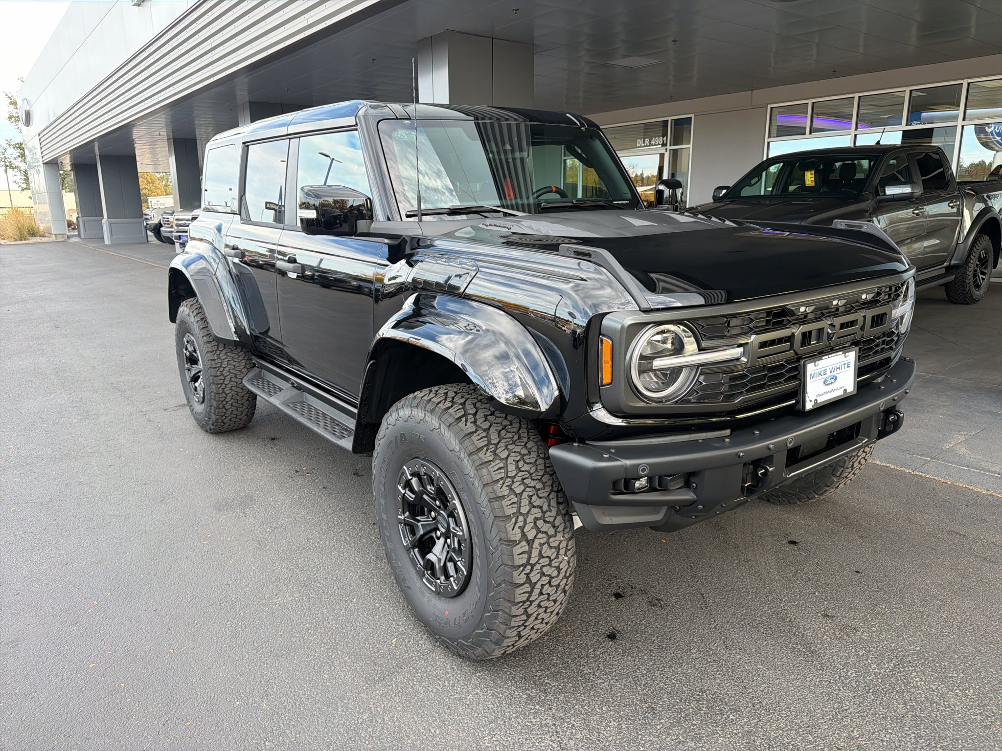 New 2026 Ford Bronco Raptor AWD/4WD image 1
