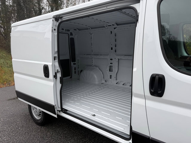 New 2026 RAM ProMaster 1500 w/ Safety Group FWD image 8