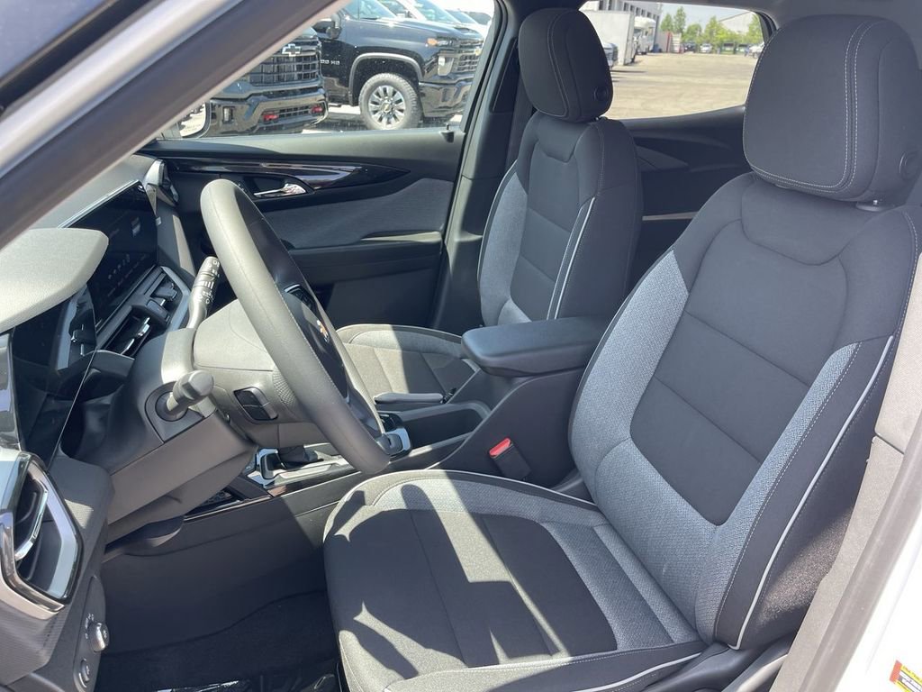 New 2026 Chevrolet TrailBlazer LS w/ LS Convenience Package FWD image 11