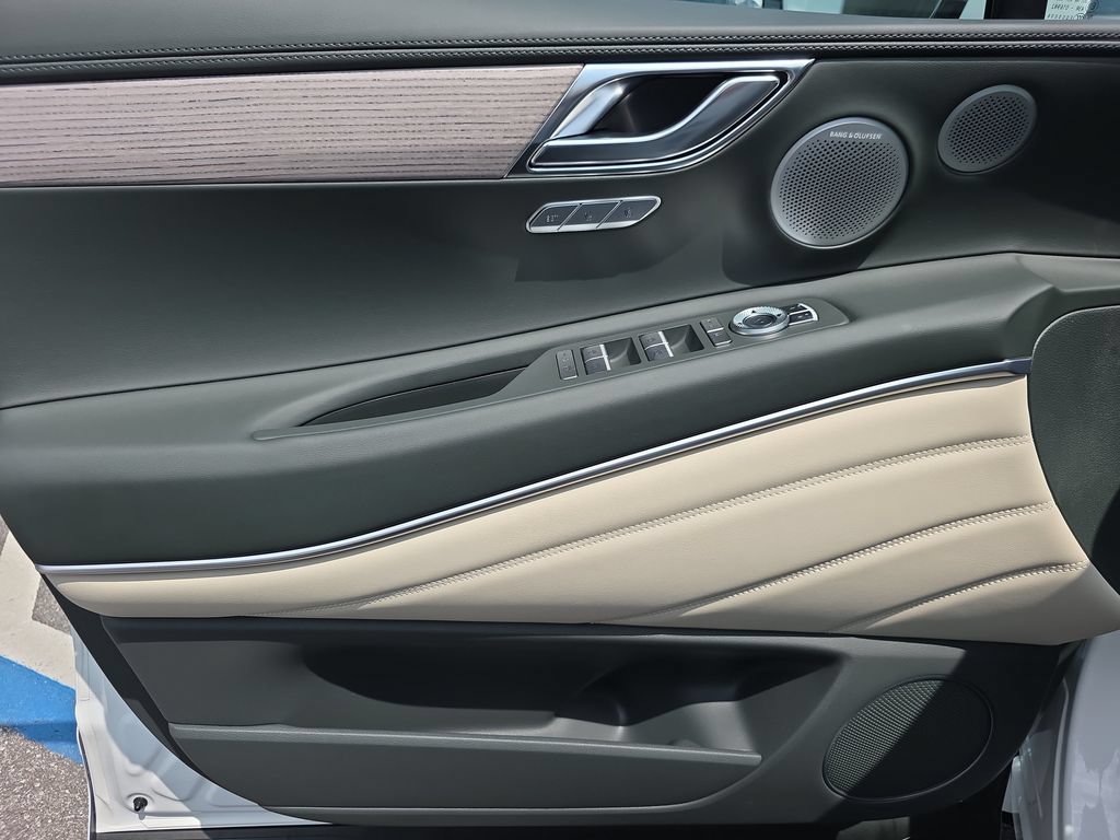 New 2026 Genesis GV80 2.5T Prestige AWD/4WD image 17
