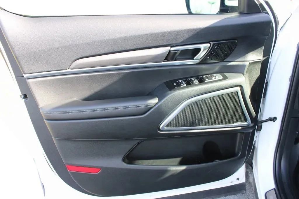 Used 2025 Kia Telluride SX X-Line image 10