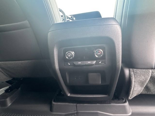 New 2026 Chevrolet Traverse RS AWD/4WD image 17