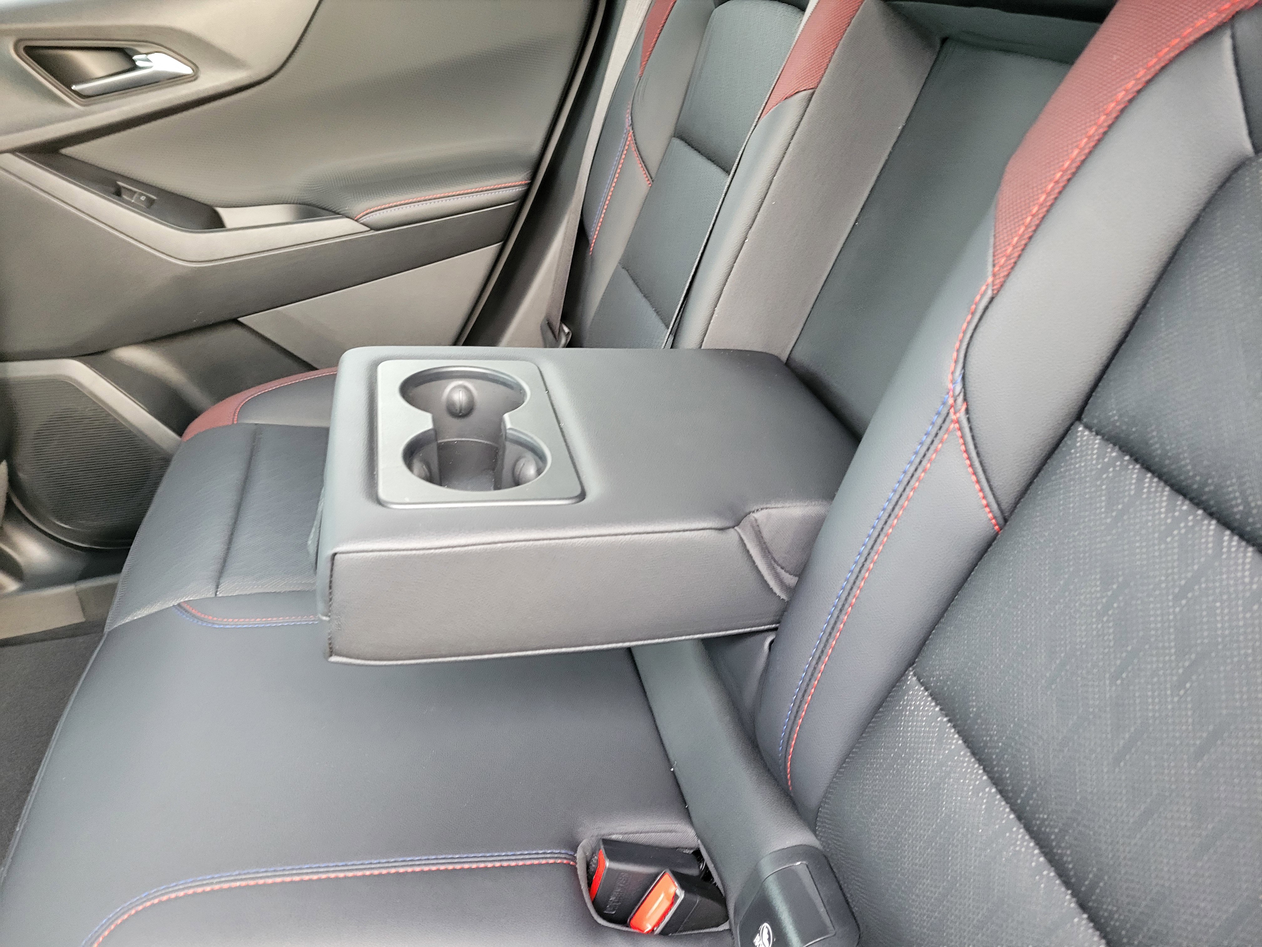 Used 2025 Chevrolet Equinox RS w/ Safety and Technology Package image 39