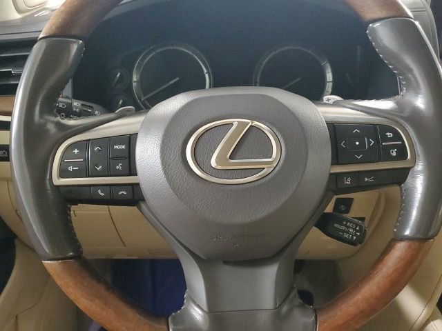 Used 2017 Lexus LX 570 4WD w/ Luxury Package image 15