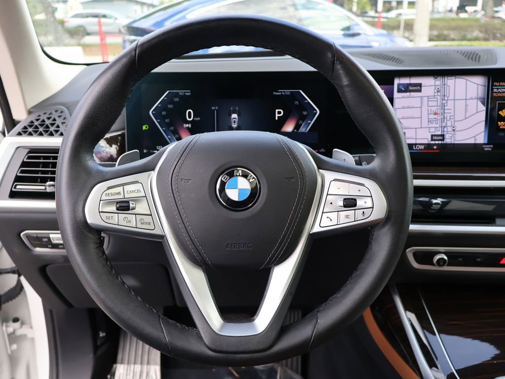 Used 2023 BMW X7 xDrive40i w/ Executive Package image 47