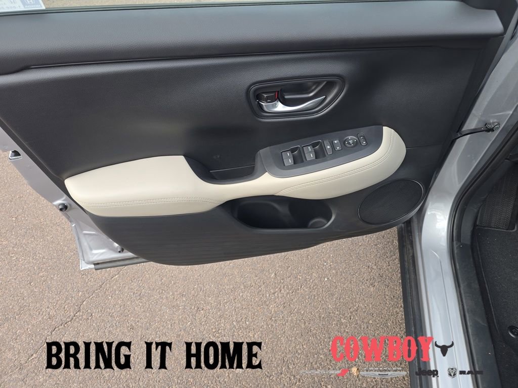 Used 2026 Honda HR-V LX image 11