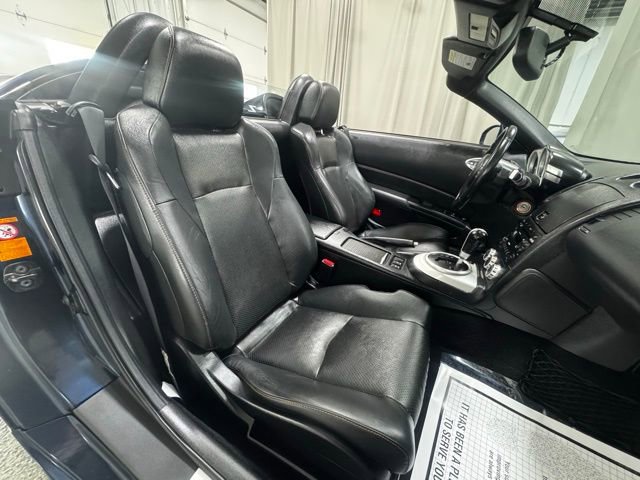 Used 2007 Nissan 350Z Touring image 26