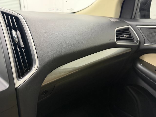 Used 2019 Ford Edge SEL w/ Equipment Group 201A image 22