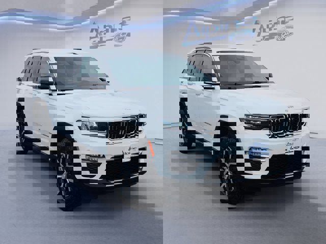 Used 2024 Jeep Grand Cherokee Limited image 7