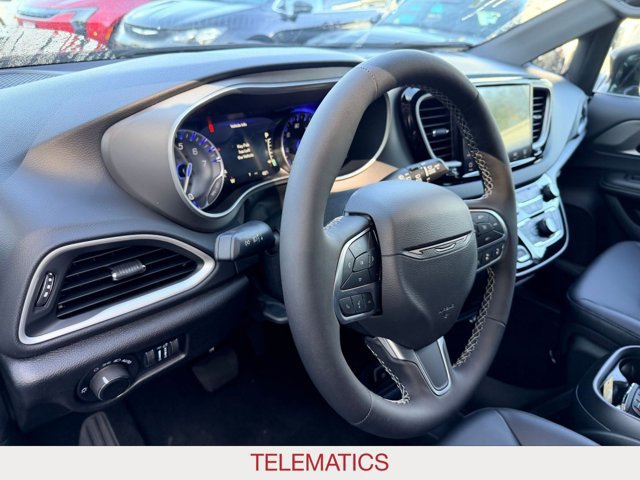 New 2027 Chrysler Pacifica LX FWD image 11