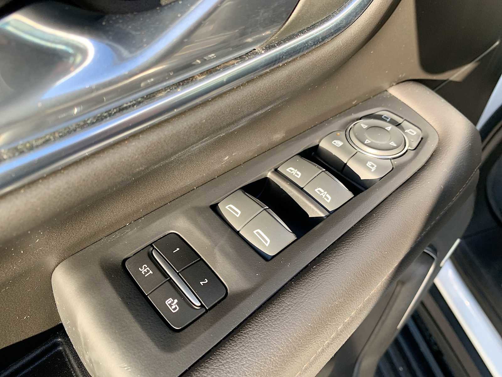 Certified 2023 Chevrolet Suburban High Country image 24