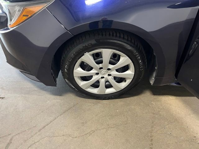 Used 2024 Toyota Corolla LE FWD image 30