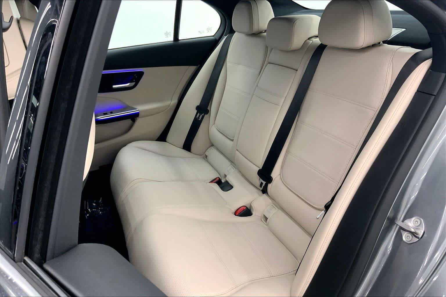 Used 2023 Mercedes-Benz C 300 Sedan image 17