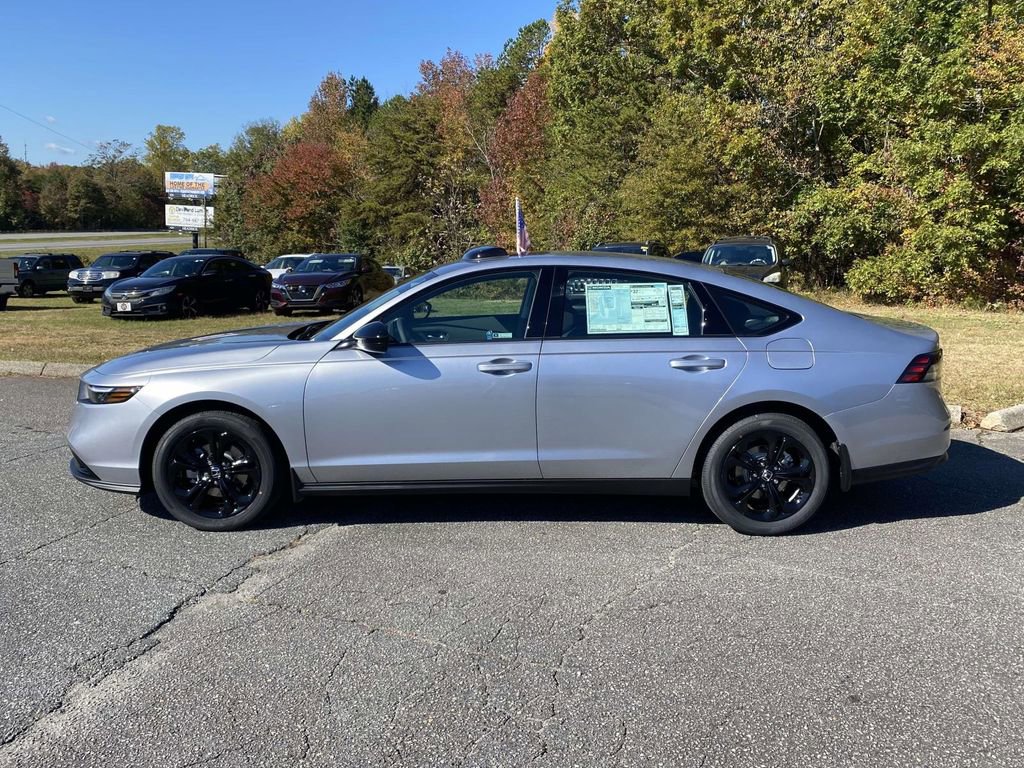 New 2025 Honda Accord SE image 2