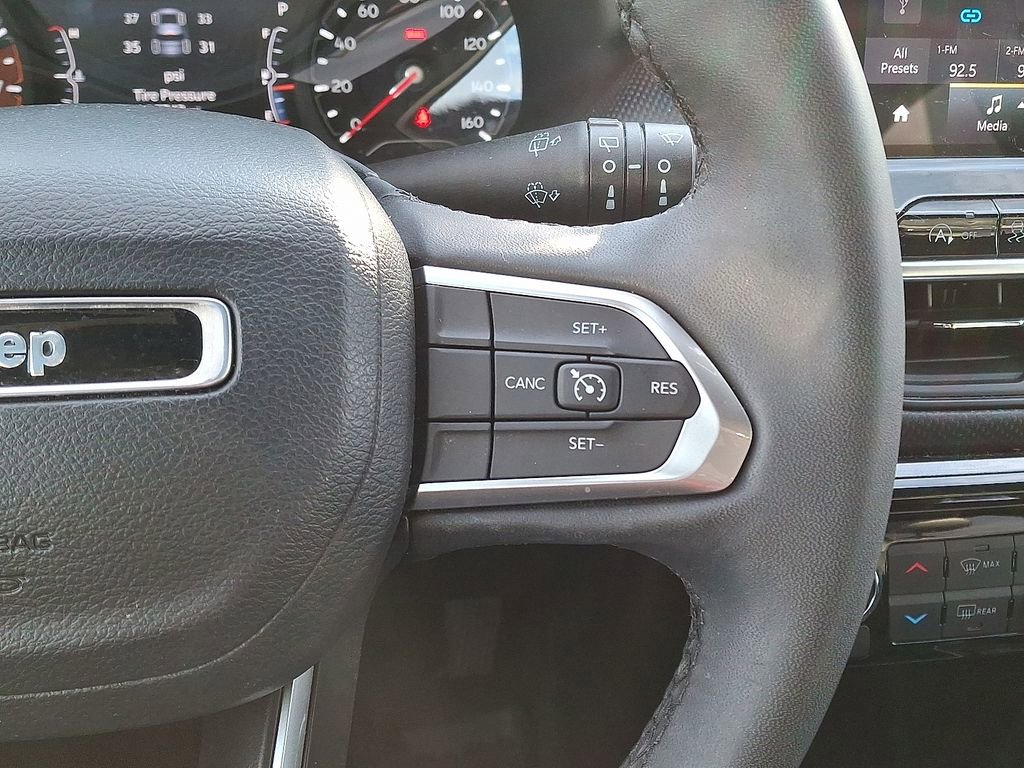 Used 2023 Jeep Compass Altitude w/ Sun and Sound Group image 21