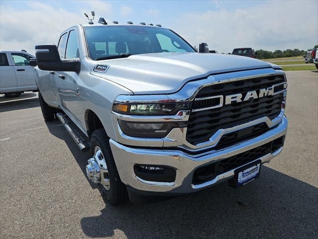 New 2026 RAM 3500 Tradesman AWD/4WD image 41
