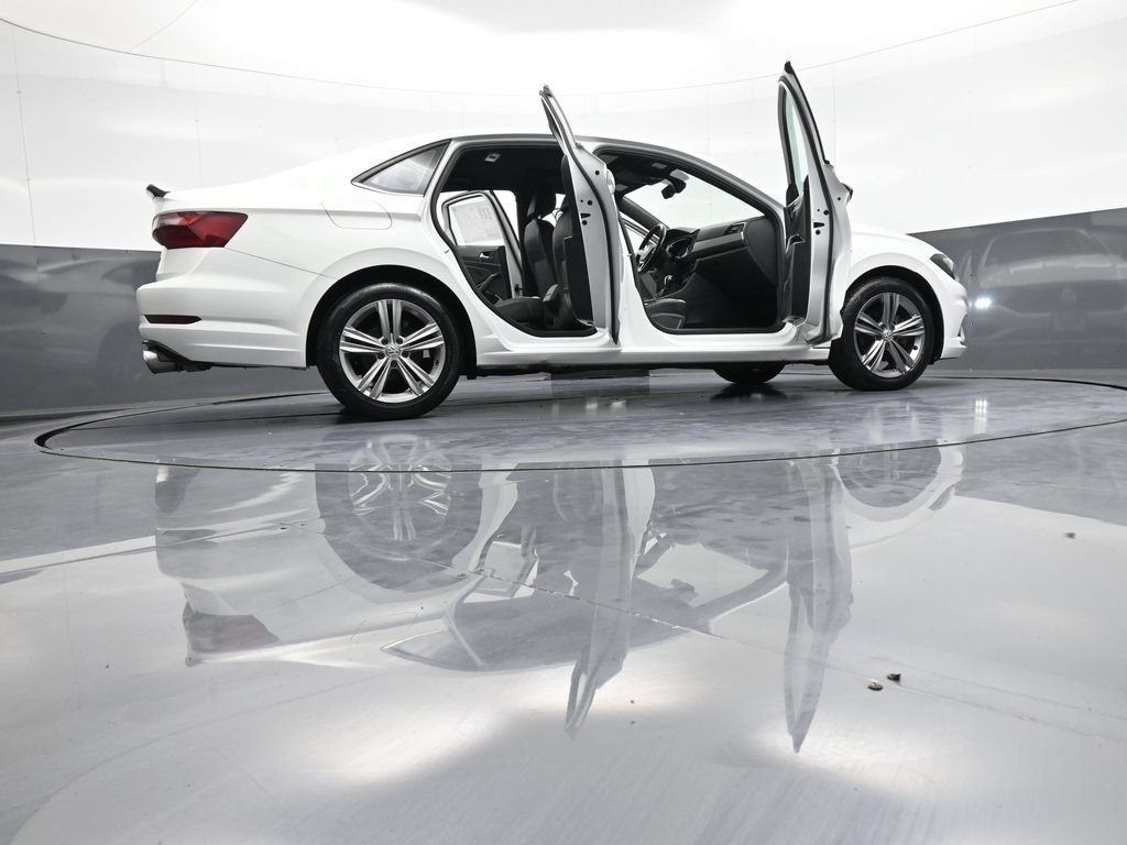 Used 2020 Volkswagen Jetta R-Line w/ R-Line Cold Weather Package FWD image 47